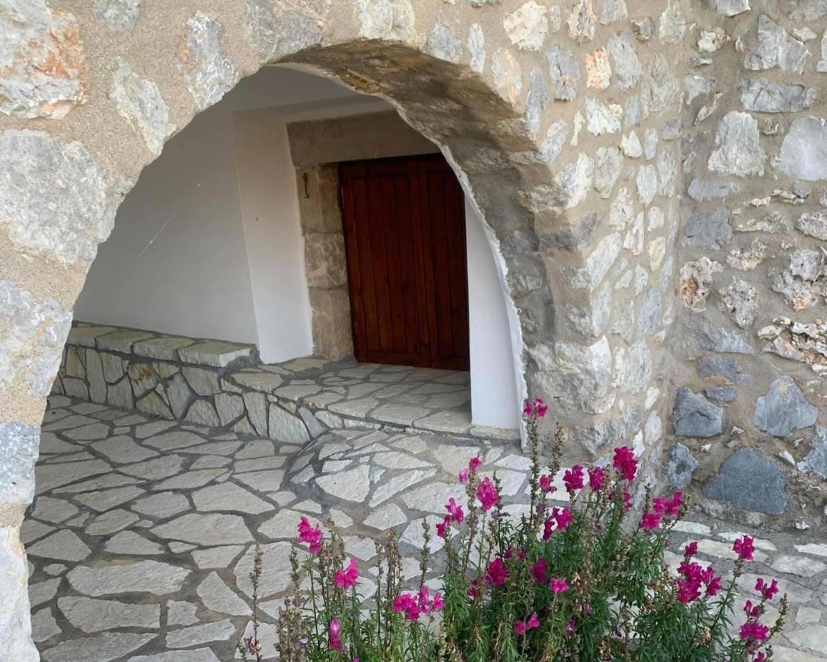 Terra Petra Villa At Psari Trikolonon Gortynia Psárion 外观 照片